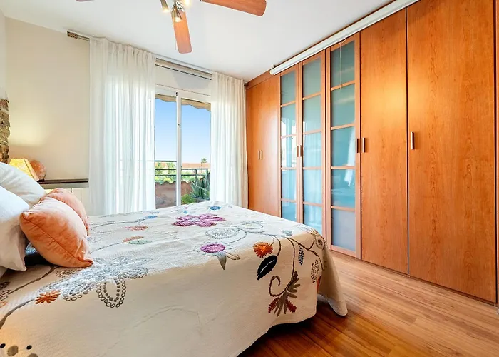 Casa Cubi بيت للعطل *